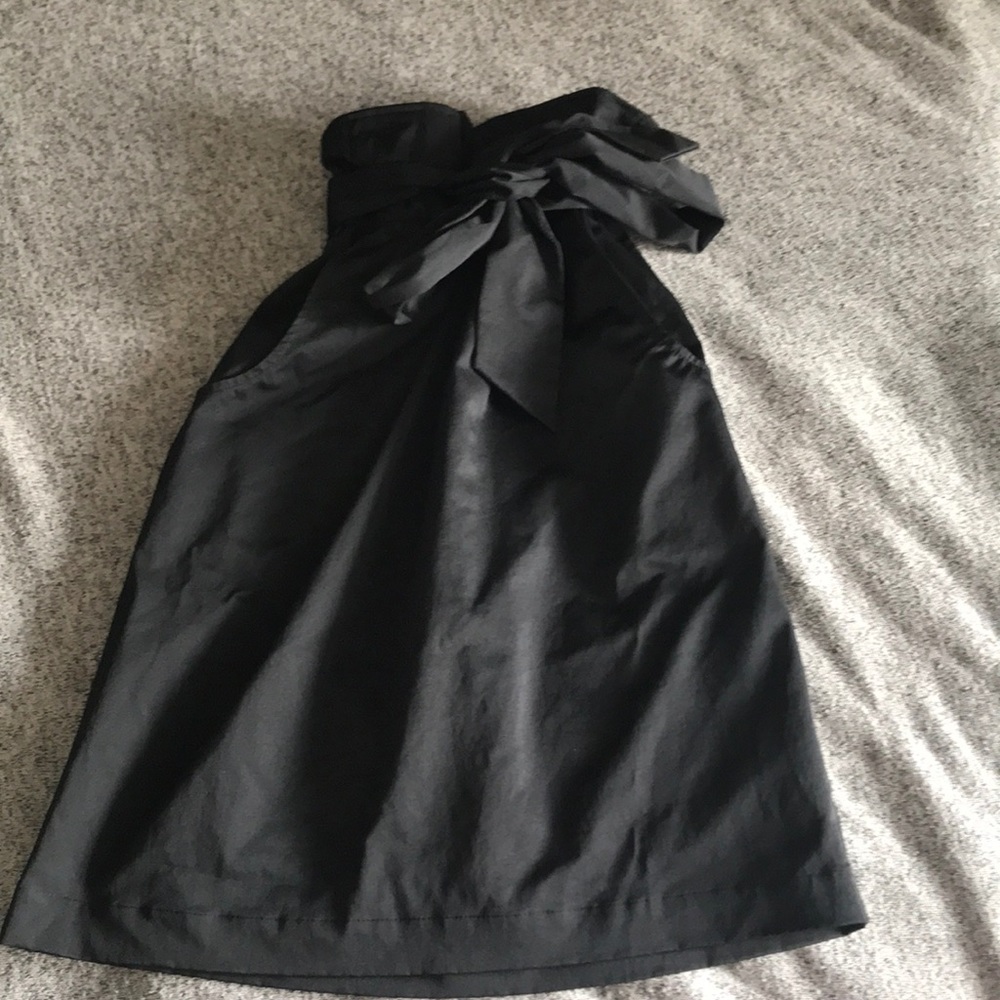 Black H&M High-Waisted Skirt with Belt